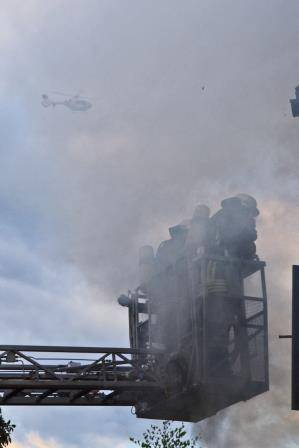 Schlimmer Brand in ziemetshausen, bei dem fünf Menschen teils lebensbedrohlich verletzt wurden.