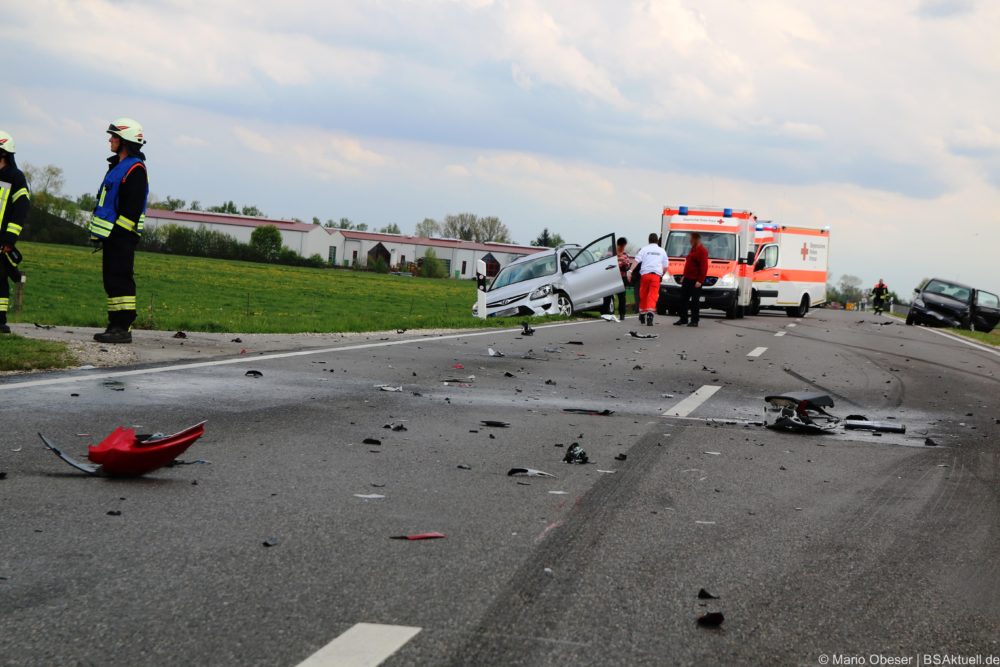 Ein schwerer Motorradunfall, auf der Umgehungsstraße Jettingen, forderte am Nachmittag insgesamt sieben, teils schwer Verletzte.