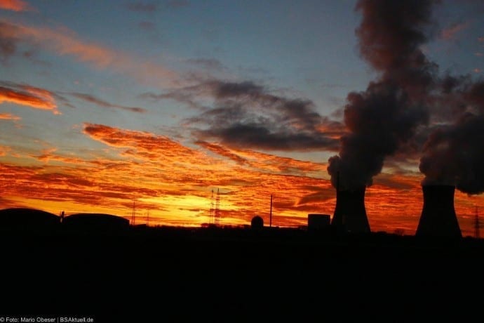 Sonnenuntergang Kernkraftwerk Gundremmingen