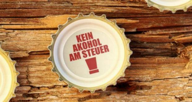 Kein Alkohol am Steuer steht im Bierkäpsele