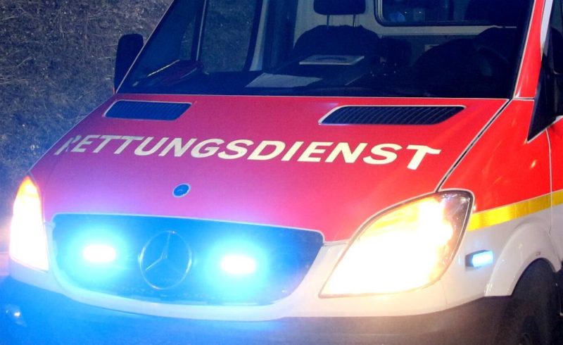 Rettungswagen mit Frontblitzer