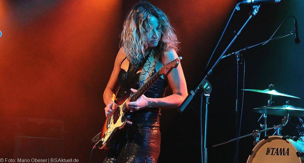 Konzert Ana Popovic und Band im UlmerZelt 2017