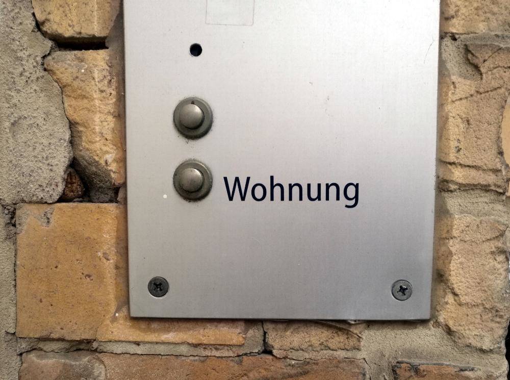 Klingel an einer Wohnung