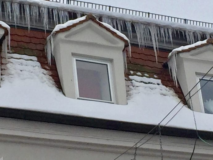 Die Freiwillige Feuerwehr Ichenhausen wurde am 12.01.2019, in der Mittagszeit, in die Marktstraße alarmiert.
