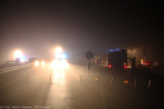 Unfall Kreisverkehr Limbach 19122019 16