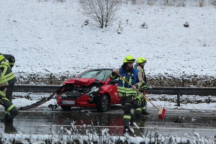 Unfall A8 Guenzburg - Burgau am 19.01.2020