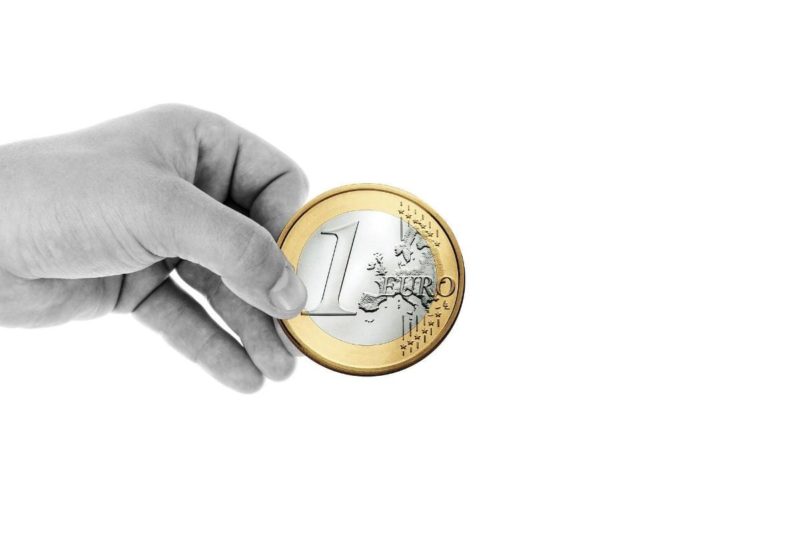 Hand Spende Euro