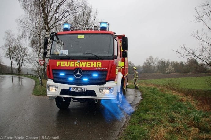 Ichenhausen Öl Fahrbahn B16 21032020 8