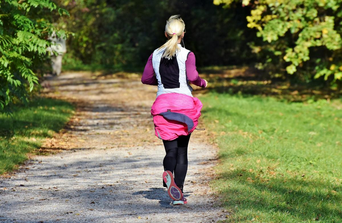 Joggerin im Park