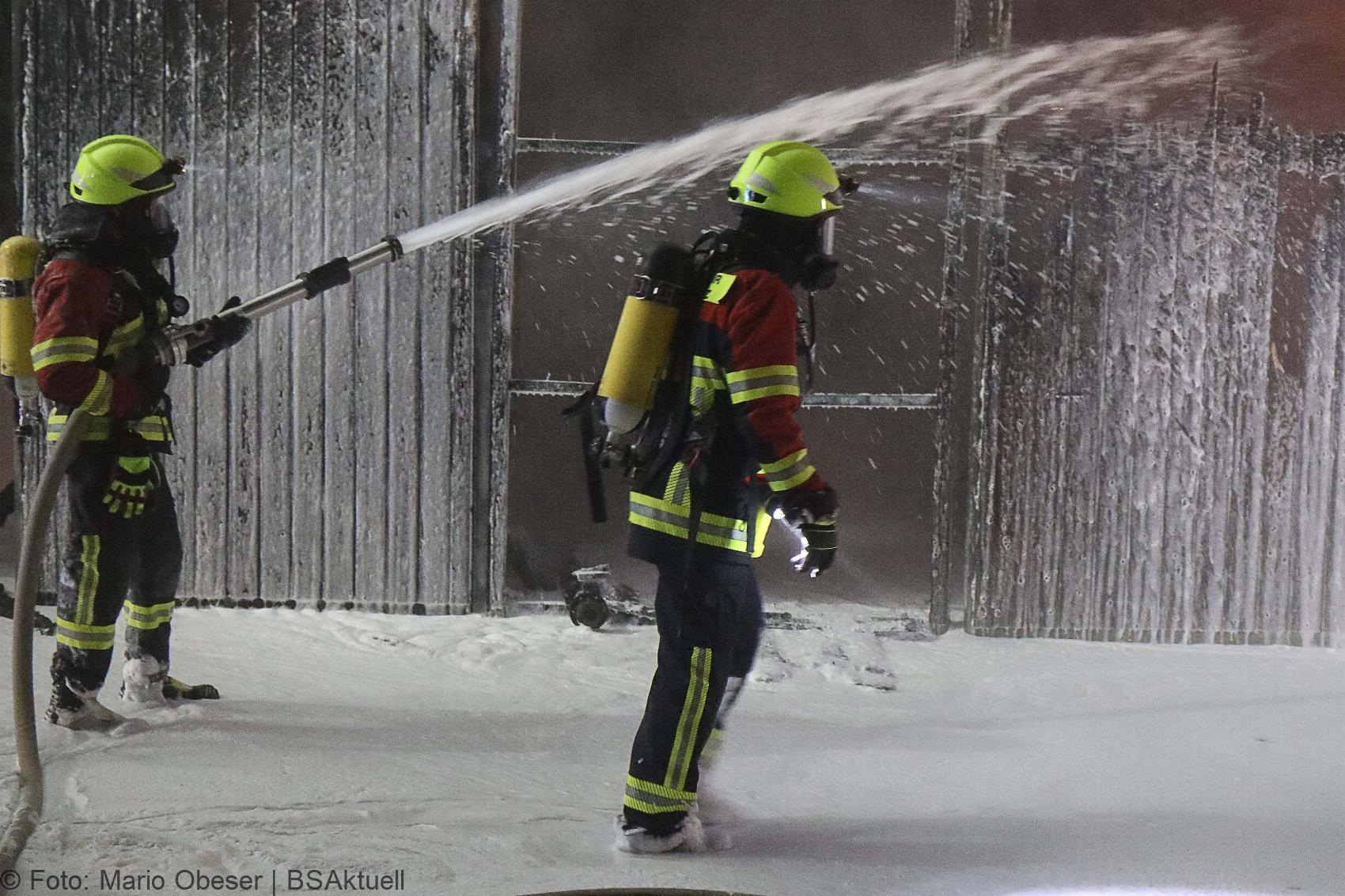 Brand Ebersbach Landwirtschaftliche Halle 17122020 33