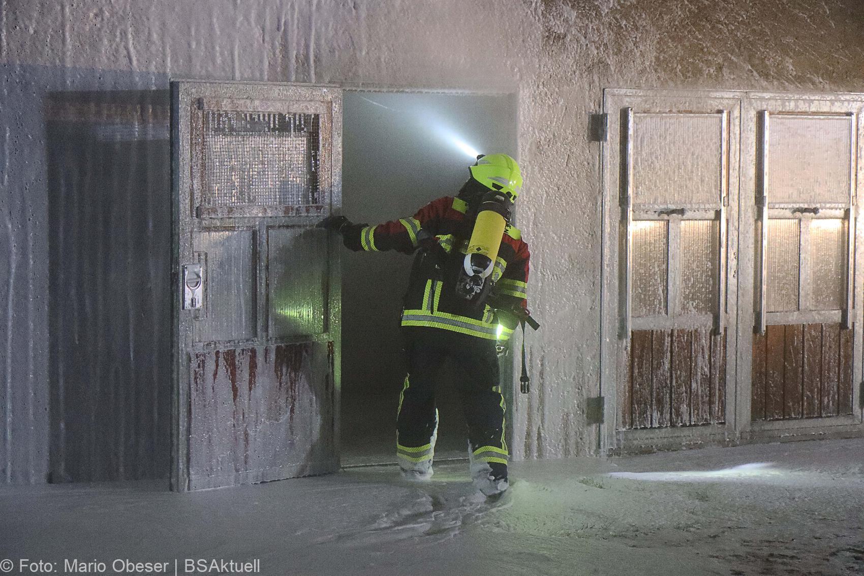 Brand Ebersbach Landwirtschaftliche Halle 17122020 35