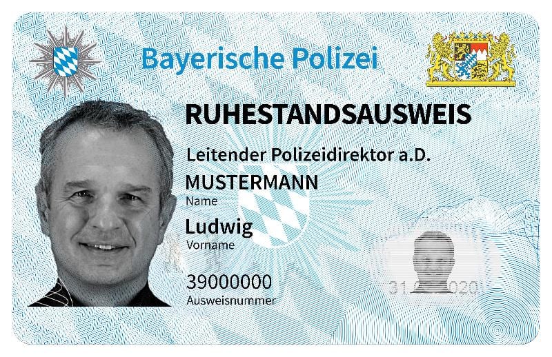 Neuer Dienstausweis der Bayerischen Polizei