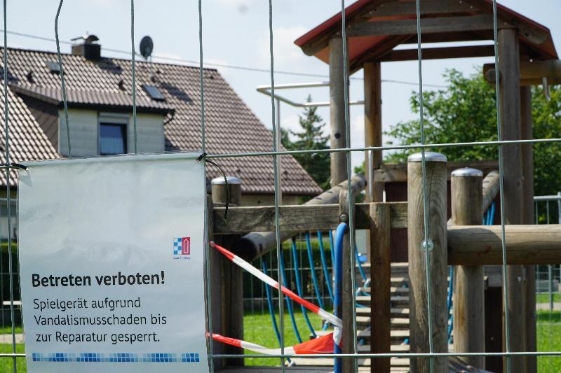 Spielplatz Denzingen Vandalismus