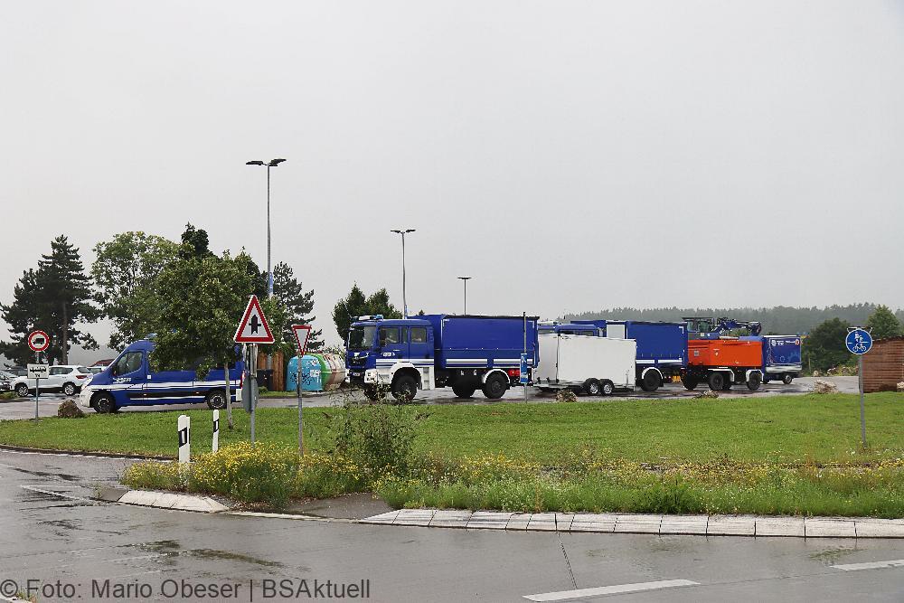 Das THW Günzubrg, Neu-Ulm, Kaufbeuren und Memmingen auf dem Weg zum Hilfseinsatz nach Rheinland-Pfalz
