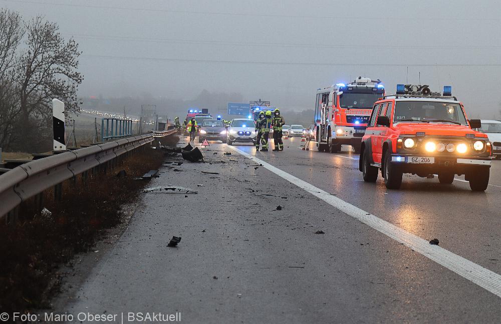 Unfall A8 Guenzburg-Leipheim 26122021