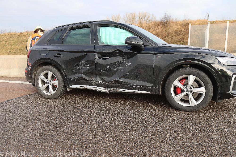 Unfall A8 Günzburg - Burgau am 11.01.2022