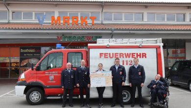V-Markt Spende Feuerwehr Leinheim Reisensburg 05052022
