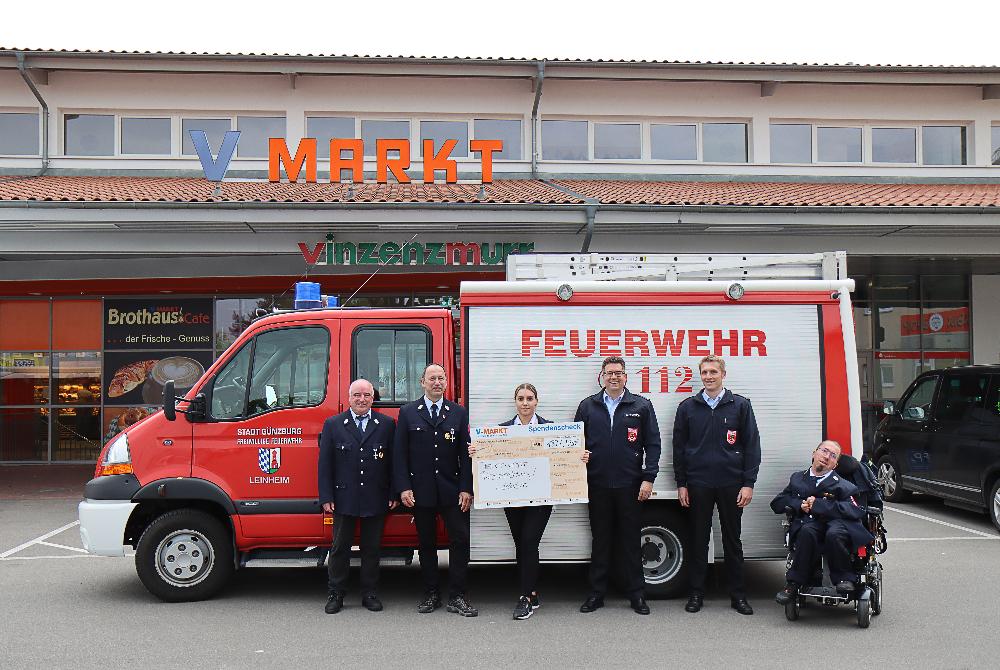 V-Markt Spende Feuerwehr Leinheim Reisensburg 1 05052022