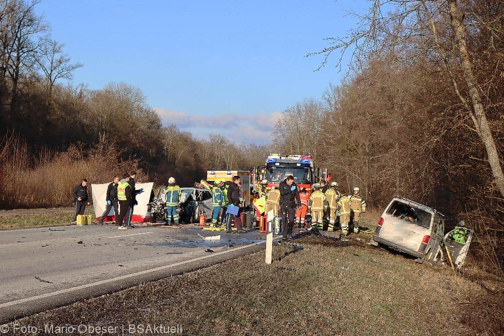 Am heutigen Freitagnachmittag, 19.01.2024, ereignete sich auf der Staatsstraße 2509, zwischen Leipheim und Unterfahlheim gegen 14.45 Uhr ein Verkehrsunfall mit schweren Folgen.