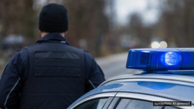 KI-generiertes Symbolfoto zu Polizeieinsatz bei Kempten