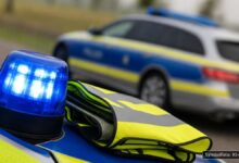 KI-generiertes Symbolfoto zu Verkehrsunfall bei Gerstetten