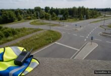 KI-generiertes Symbolfoto zu Verkehrskontrolle bei Kempten