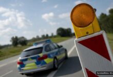 KI-generiertes Symbolfoto zu Verkehrsunfall bei Autobahn A7 bei Oy-Mittelberg