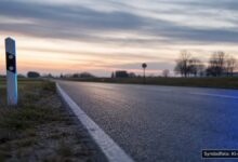 KI-generiertes Symbolfoto zu Verkehrsunfall / Fahrerflucht bei Marktoberdorf