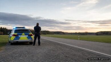 KI-generiertes Symbolfoto zu Verkehrsunfall bei Heroldsberg, Landkreis Erlangen-Höchstadt