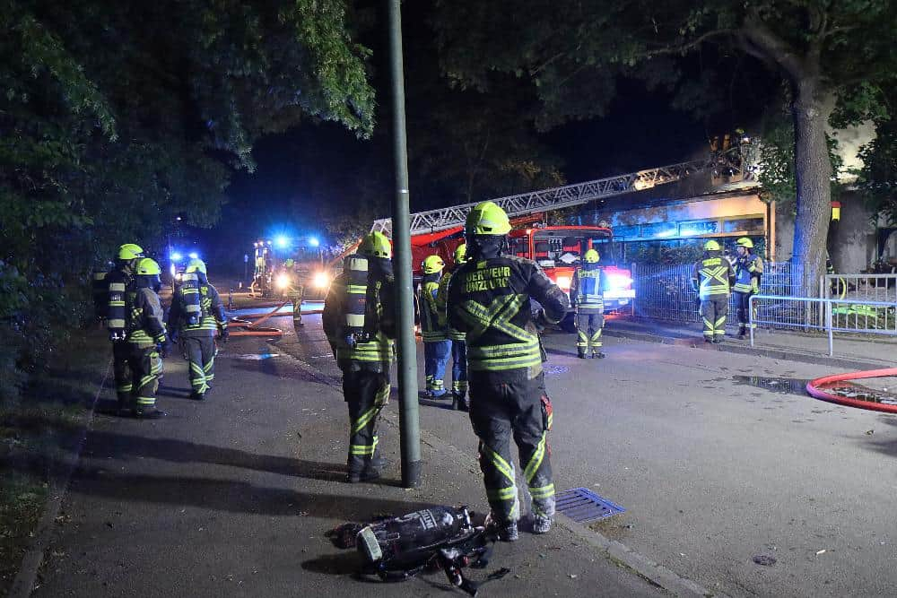 In Günzburg war es in den frühen Samstagmorgenstunden zu einem Brand gekommen, bei dem ein Kindergarten stark beschädigt wurde.